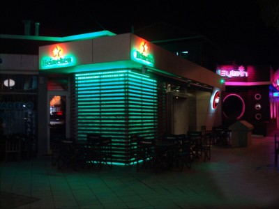 REMODELACION INTEGRAL - PUERTO LA CRUZ BAR